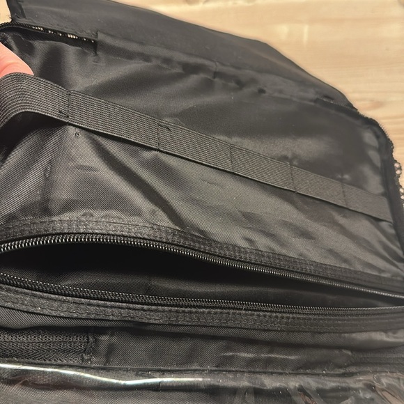 Makeup travel bag - Picture 4 of 8